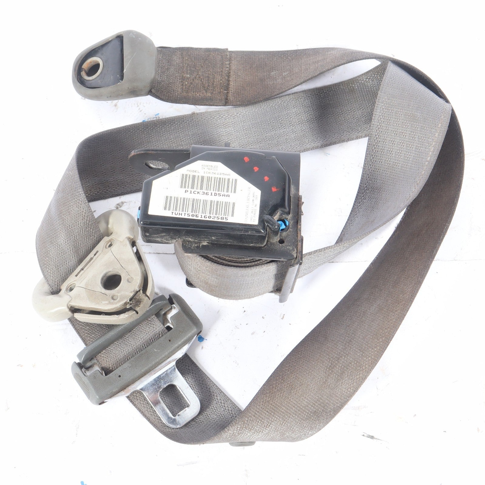 2005-2007 DODGE CARAVAN FRONT SEAT BELT RETRACTOR LEFT DRIVER SIDE OEM