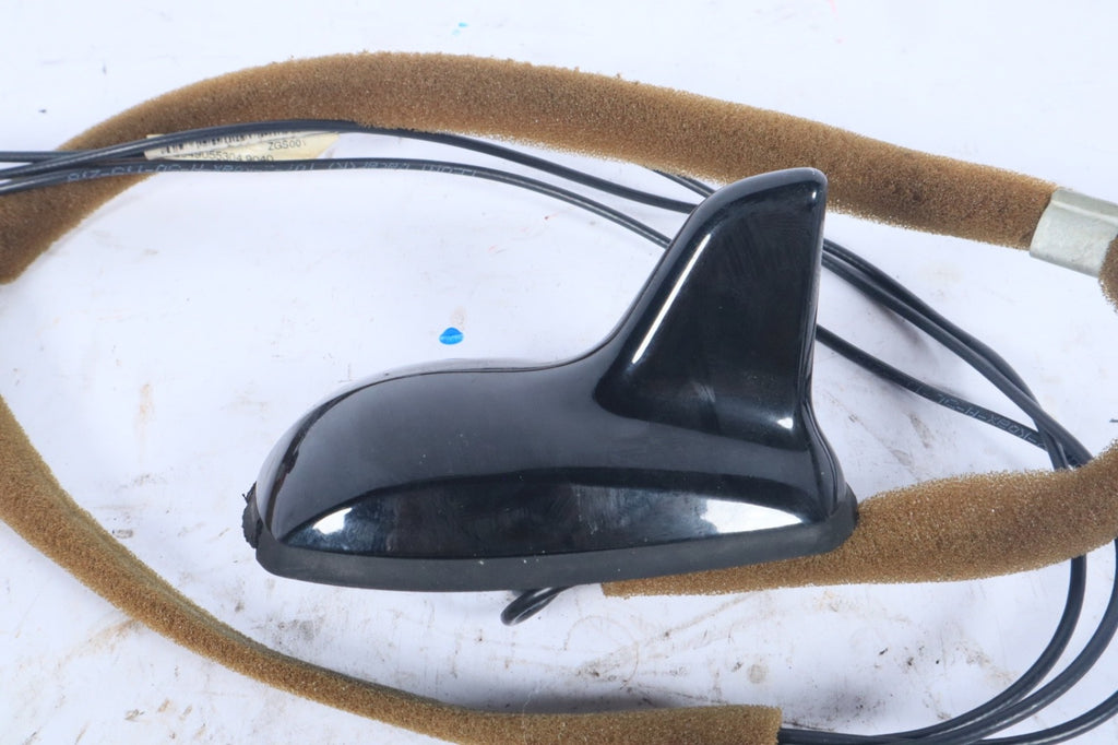 13-17 Mercedes W204 C250 E350 C350 Coupe Shark Fin Radio Antenna OEM