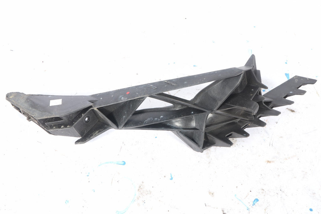 2011-2020 DODGE GRAND CARAVAN FRONT LEFT DRIVER SIDE FENDER BRACKET SUPPORT OEM