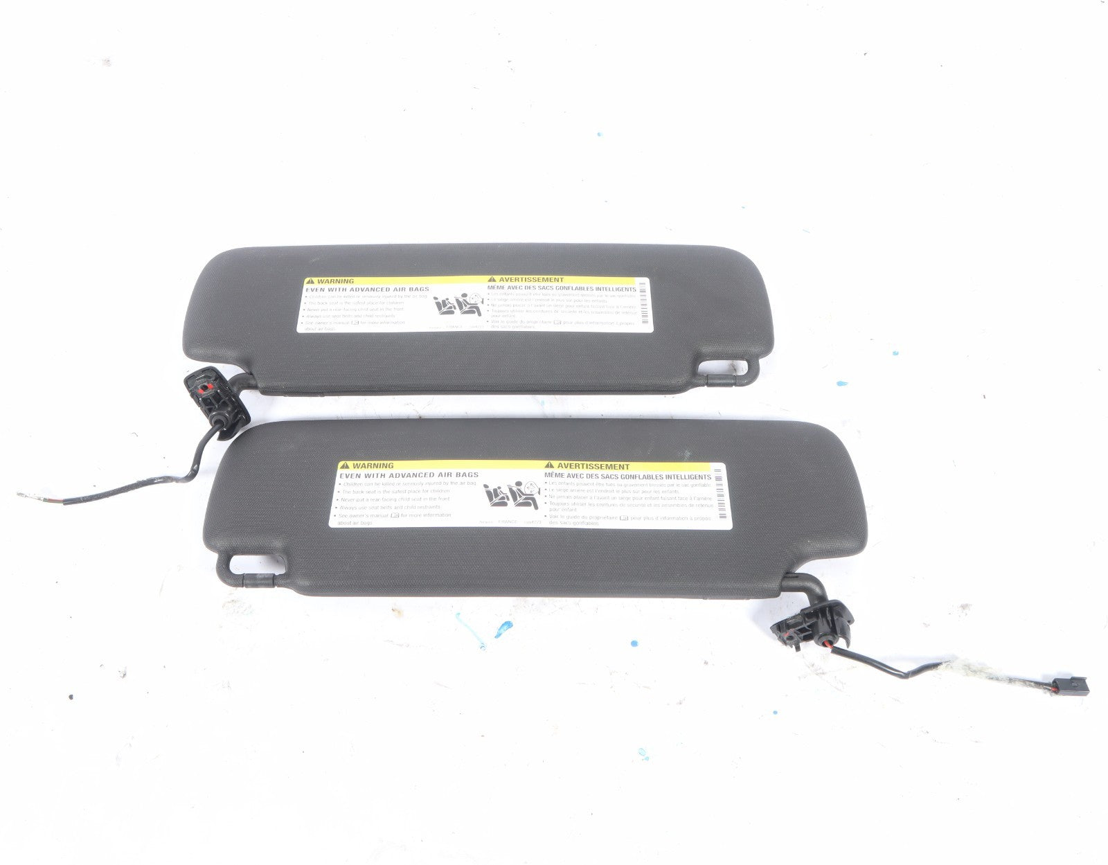 2016-2019 BUICK CASCADA LEFT  RIGHT SUN VISOR BLACK SET PAIR ASSEMBLY OEM