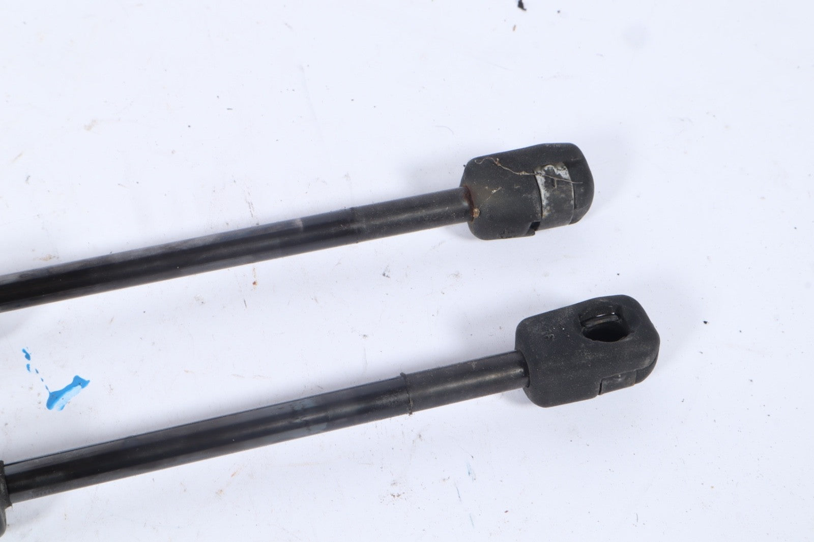 2003-2009 AUDI A4 CABRIOLET TRUNK SHOCK STRUT LIFT SUPPORT OEM 8H0827552A