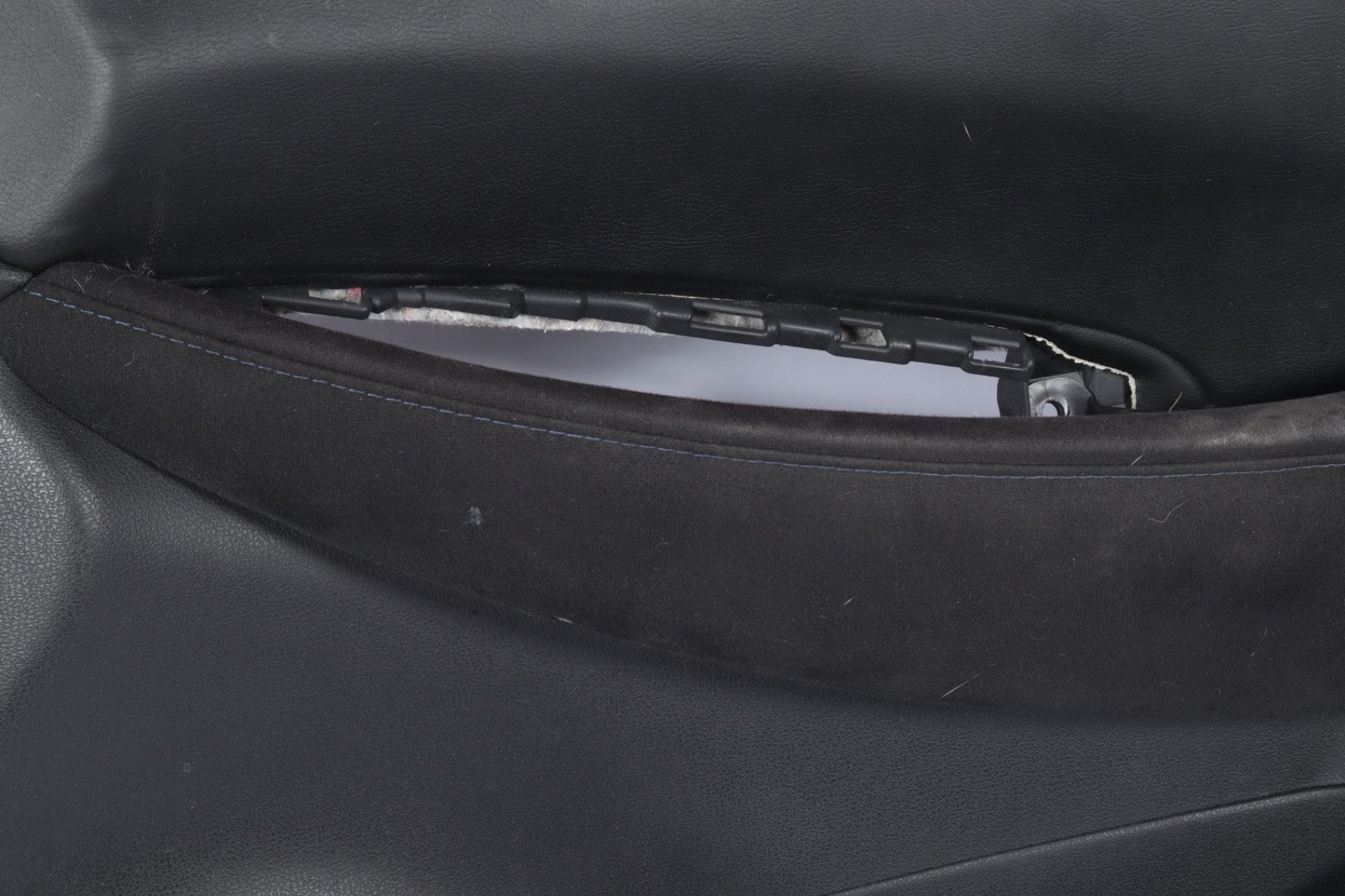 13-17 Nissan Leaf Front Door Trim Panel Right Front Driver Side Black Cloth OEM