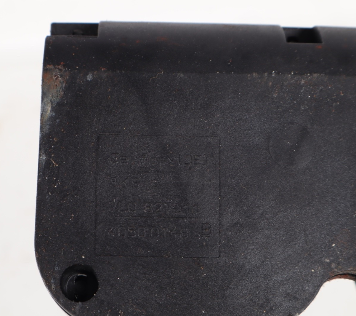 03-10 Porsche Cayenne 955 957 Rear Liftgate Trunk Actuator 7L0827511 OEM