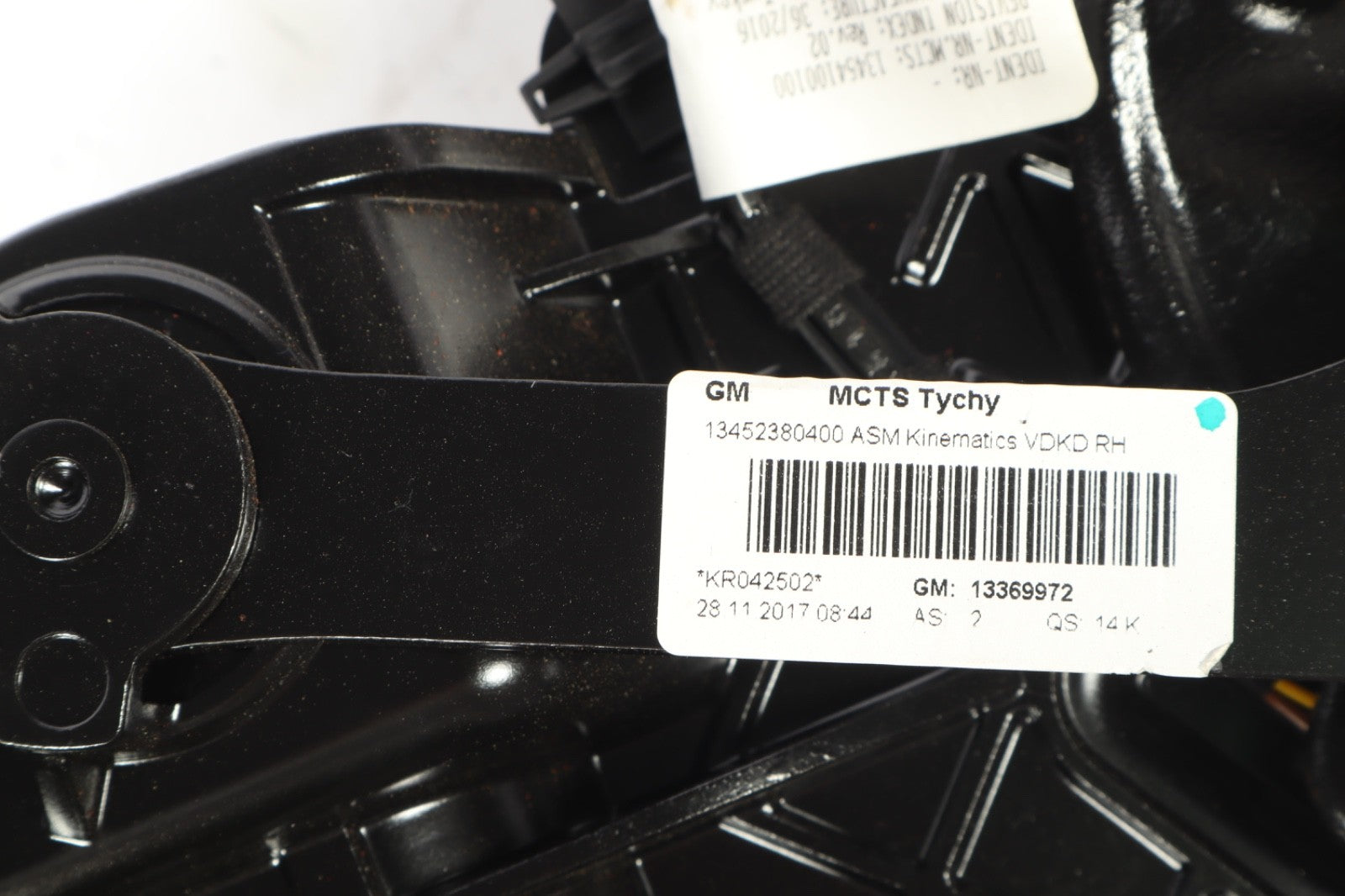2016-2019  BUICK CASCADA RiGHT CONVERTIBLE TOP LIFT HINGE 13369972 OEM