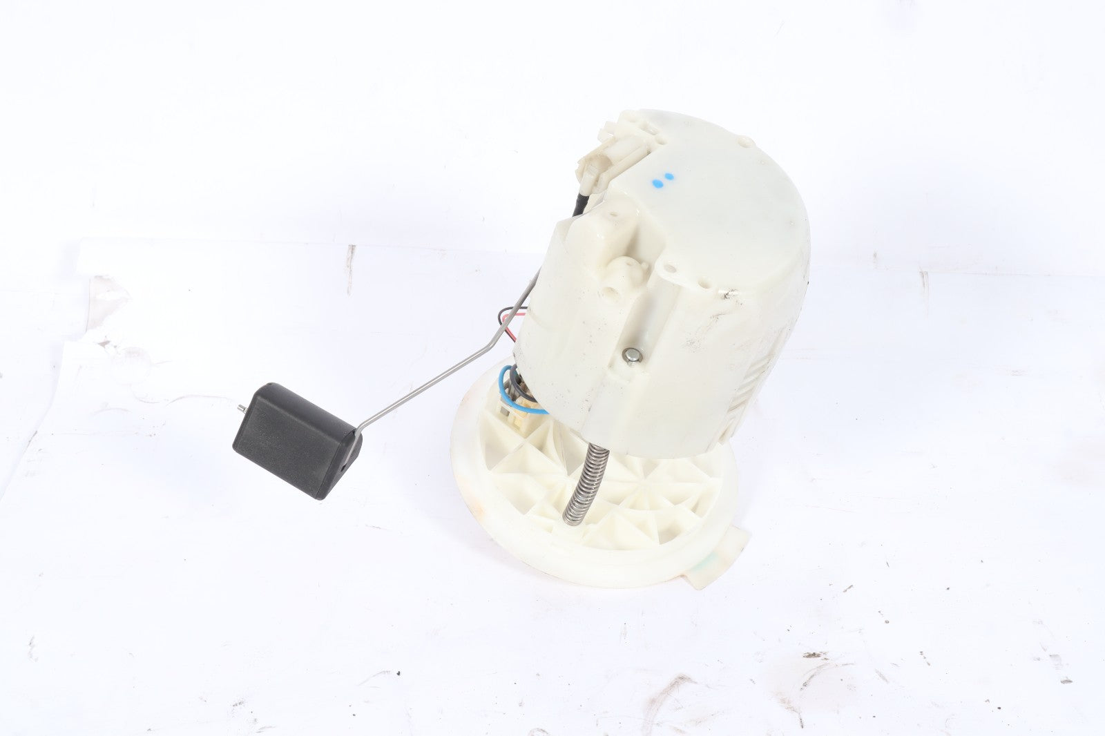2009-2019 DODGE JOURNEY FUEL PUMP ASSEMBLY 04743907AA OEM