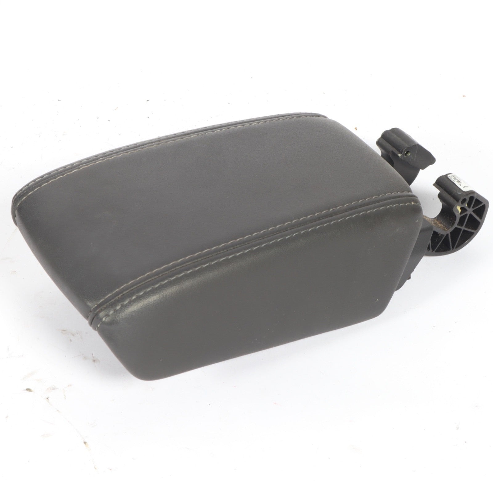 2016-2019 Buick Cascada Front Center Console Armrest Lid Leather OEM