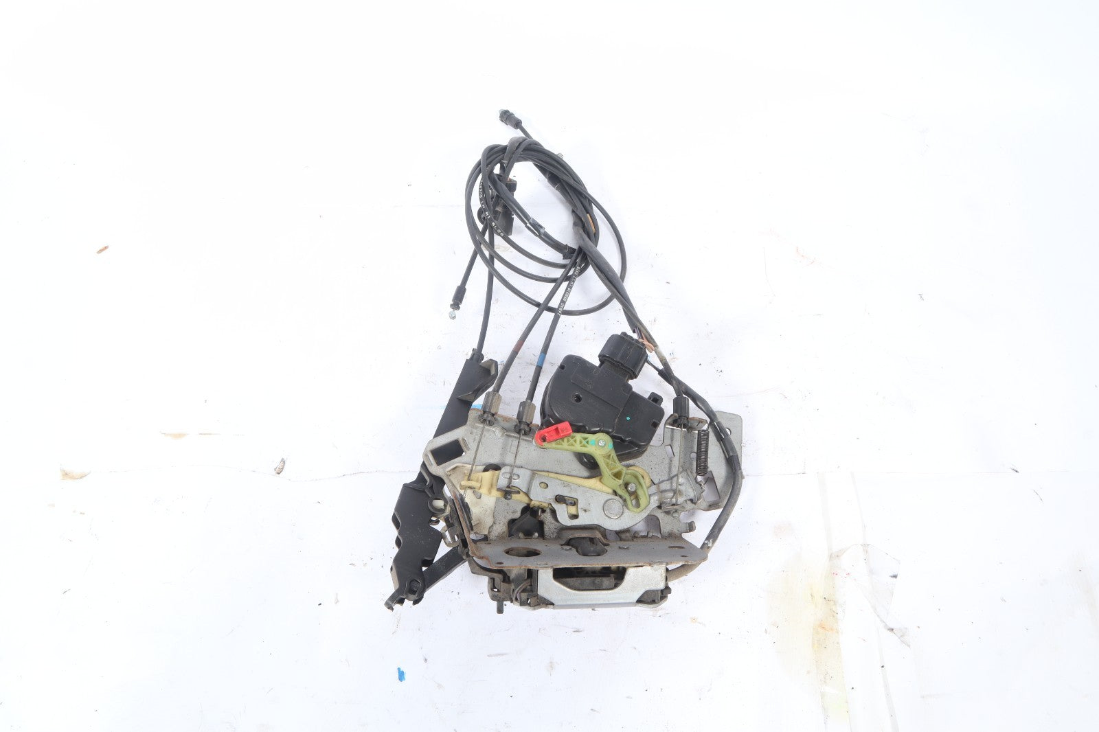 2001-2007 CHRYSLER TOWN COUNTRY LEFT DRIVER SLIDING DOOR LATCH OEM