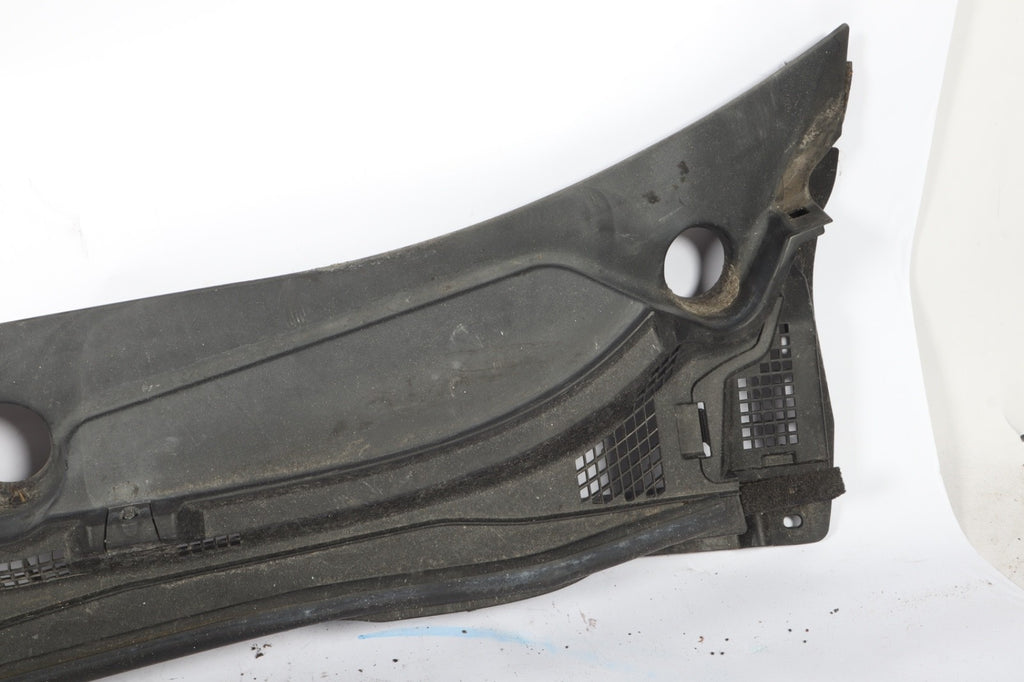 2013-2017 Nissan Leaf Cowl Panel Cover Grille Air Inlet Genuine OEM 668623NF0A