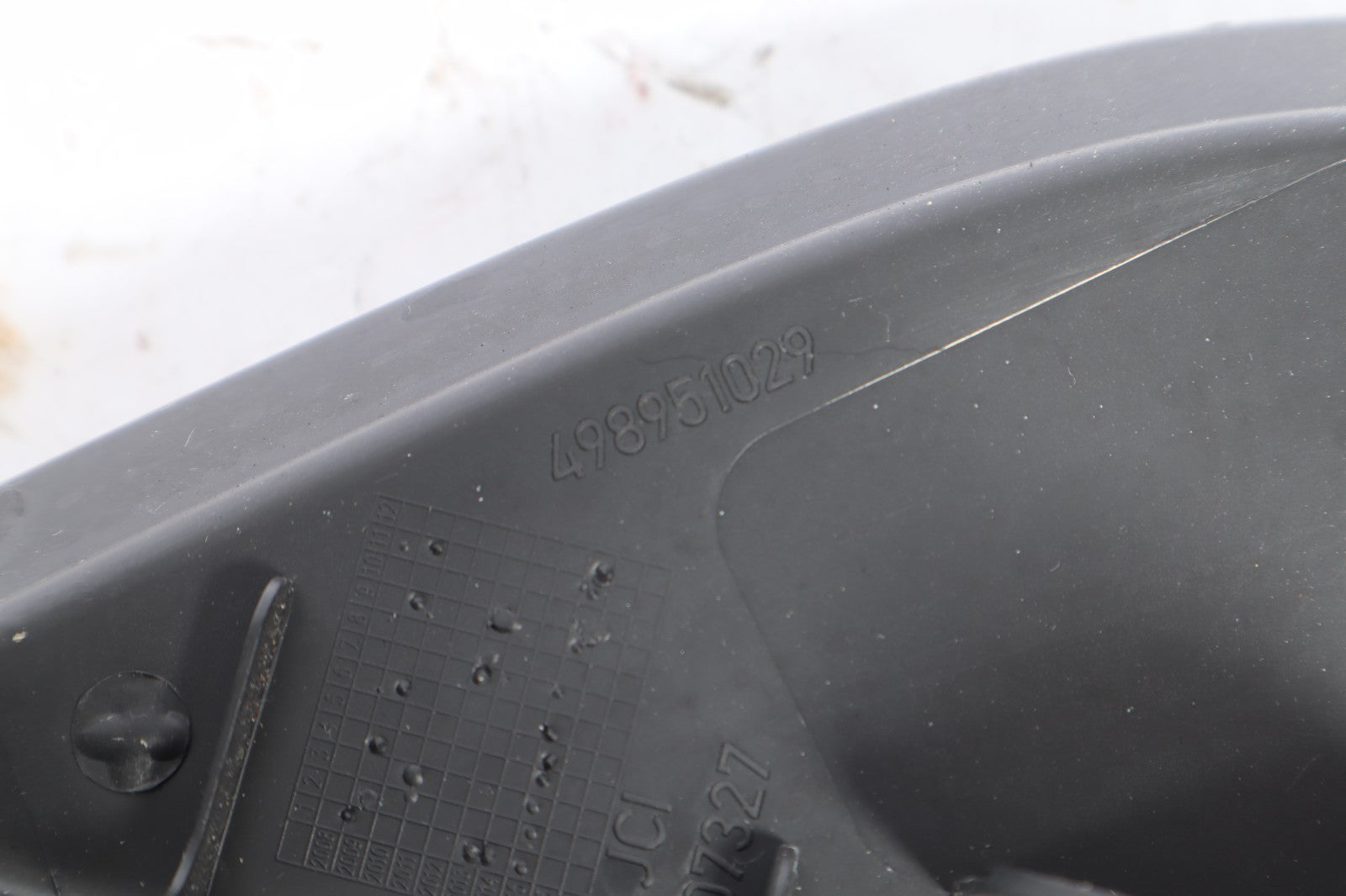 2016-2019 BUICK CASCADA DASHBOARD END COVER OEM