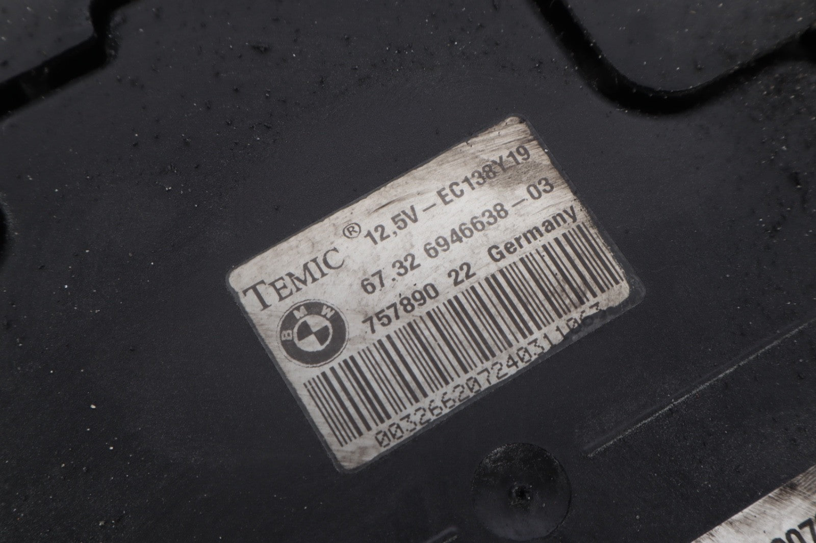 2008 BMW X3 3.0SI E83 ENGINE RADIATOR COOLING FAN MOTOR SHROUD 67326946638 OEM