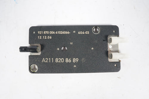 03-11 Mercedes W209 CLK55 AMG CLS550 Antenna Amplifier Booster 2118208689 OEM