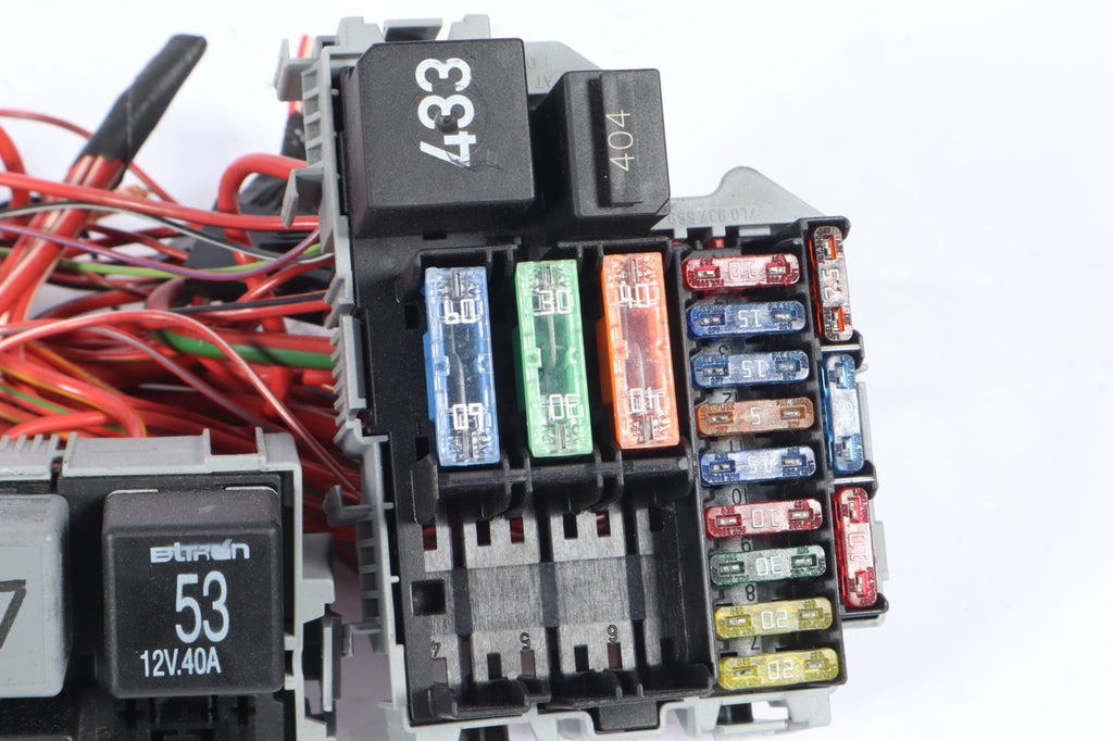 2003-2006 Audi A4  Fusebox Fuse Box Relay Module OEM 7L0937559