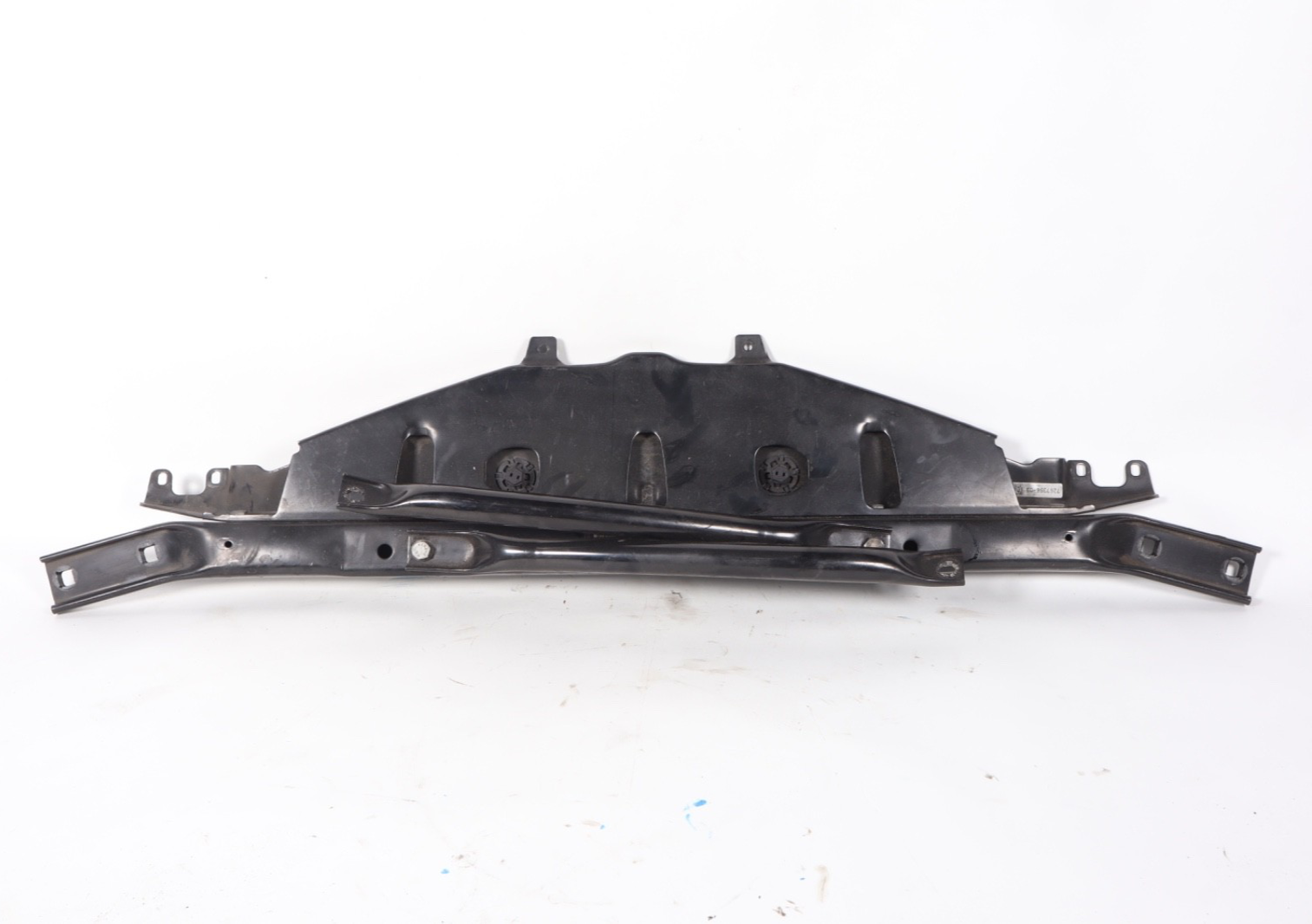 2012-2018 BMW F13 F06 650i 640i M6 FRONT RADIATOR CORE UPPER SUPPORT BRACKET OEM