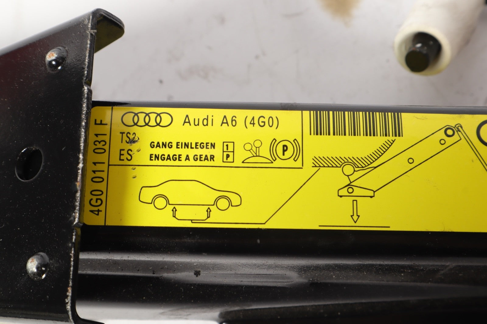 12-18 Audi A6 A7 Quattro Emergency Spare Tire Scissor Floor Jack Tool Oem