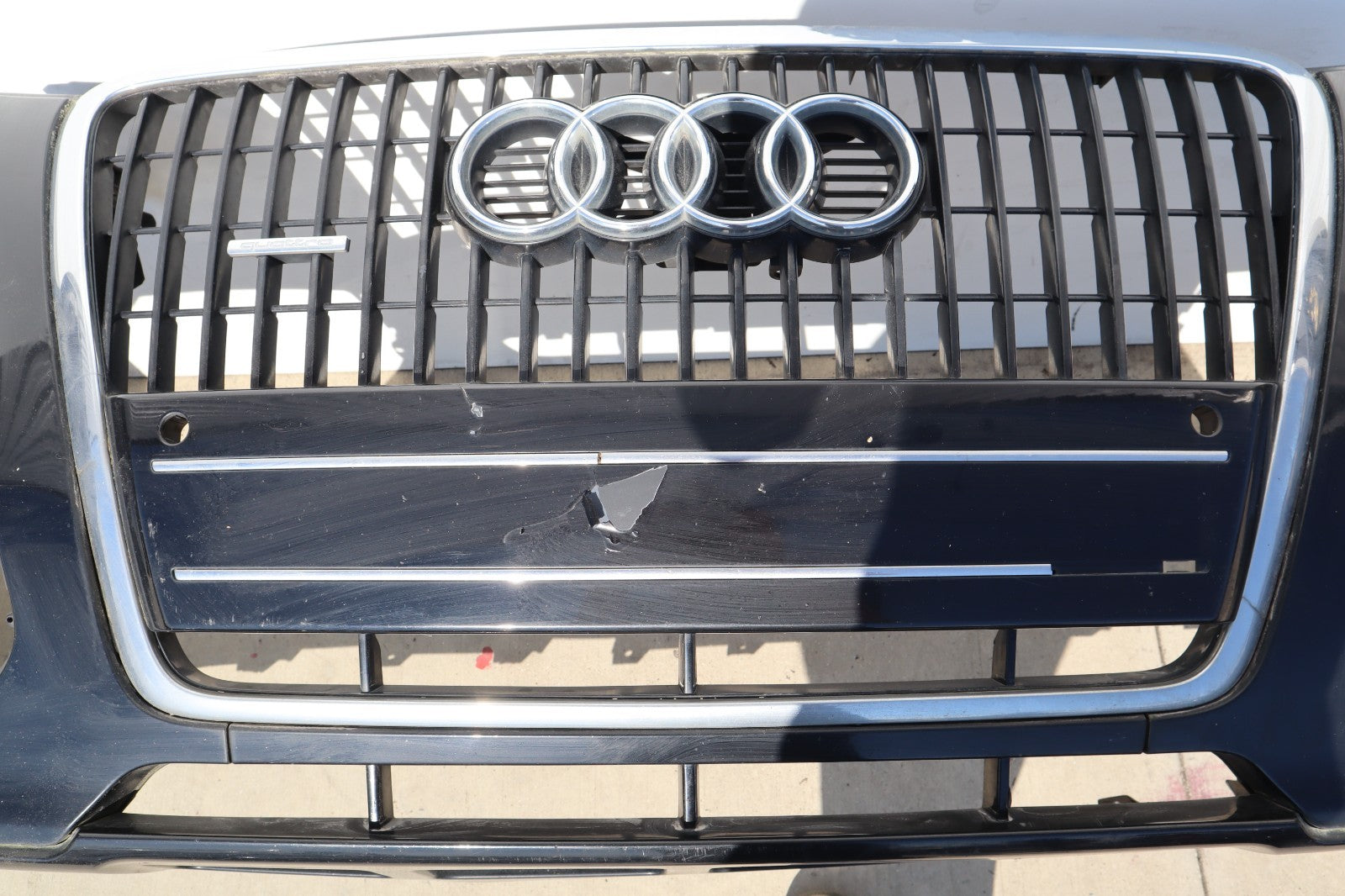 2009-2012 AUDI Q5 FRONT BUMPER COVER OEM ONLY PICK UP!!!