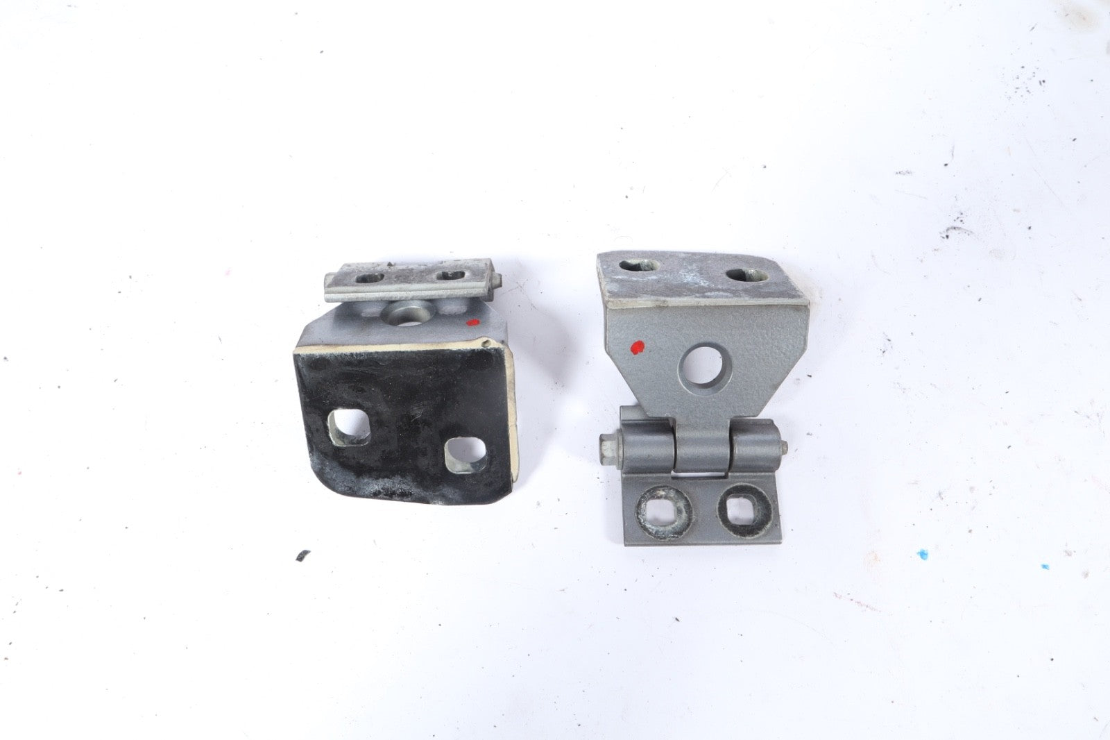 2006-2010 BMW X3 FRONT LEFT DRIVER DOOR HINGES SET OEM