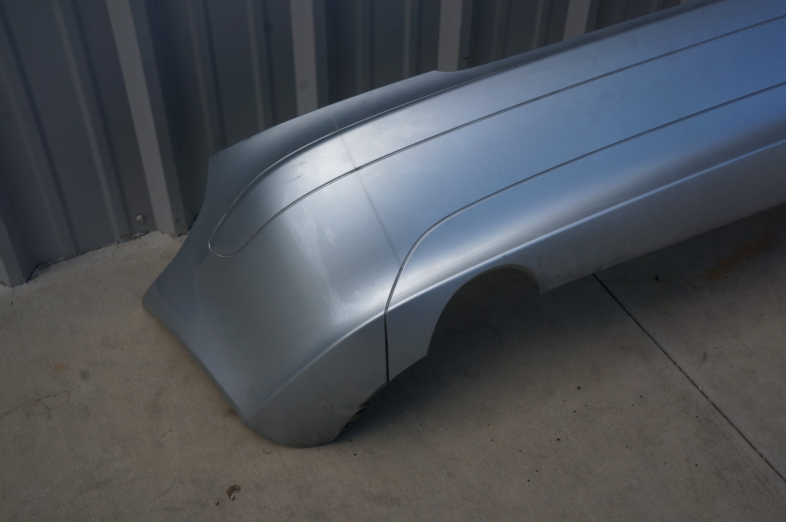 05-08 Mercedes R171 SLK350 SLK280 Base Rear Bumper Cover Assembly OEM