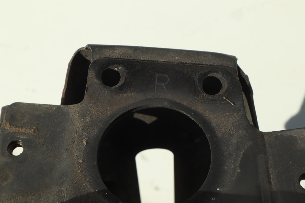 2007-2012 LAND ROVER RANGE ROVER RADIATOR RIGHT SIDE SUPPORT CORE BRACKET OEM