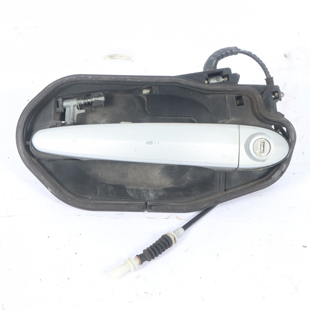 2004-2010 BMW X3 SERIES E83 REAR LEFT SIDE DOOR HANDLE WHITE 7034451