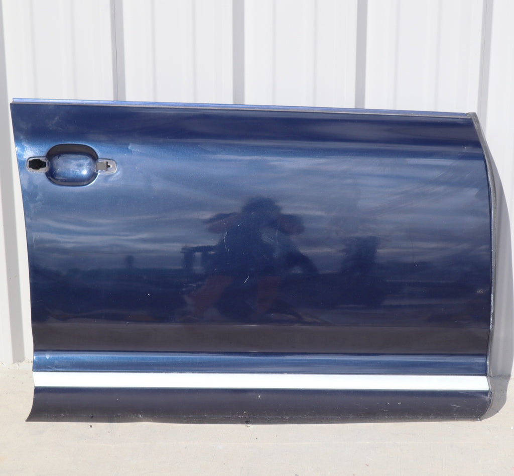 2003 - 2010 Porsche Cayenne 955 957 Front Right Door Shell OEM