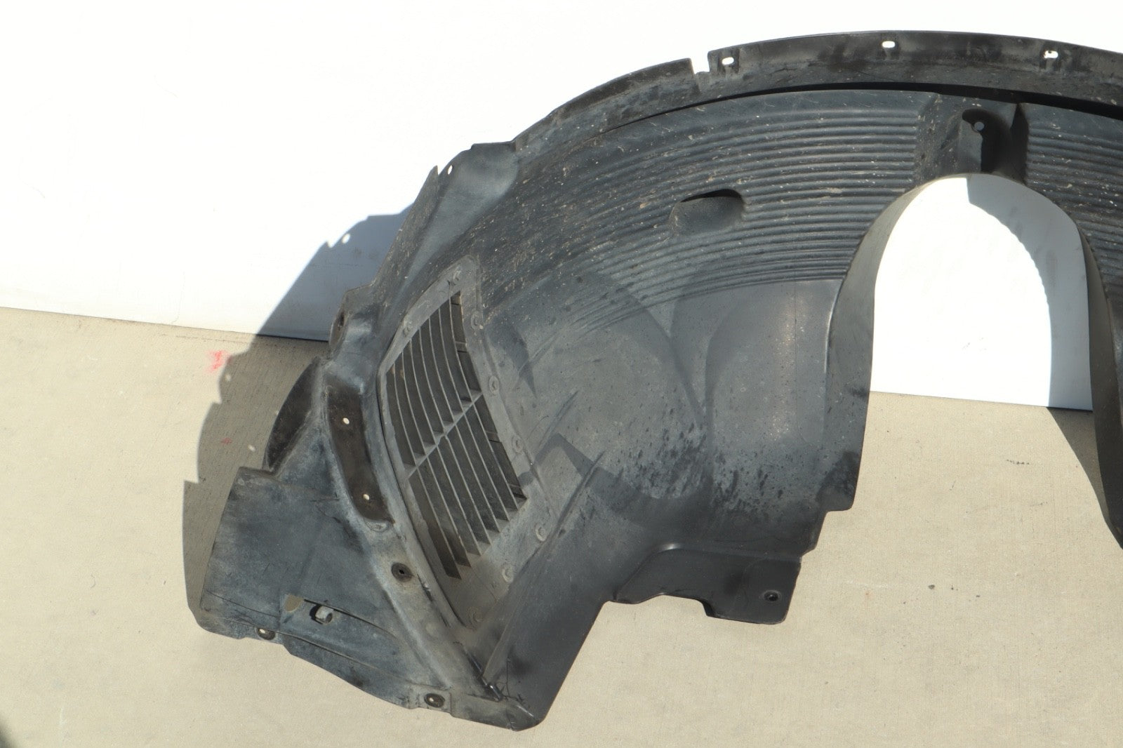 2004-2010 BMW X3 FRONT LEFT & RIGHT FENDER LINER SPLASH SHIELD OEM