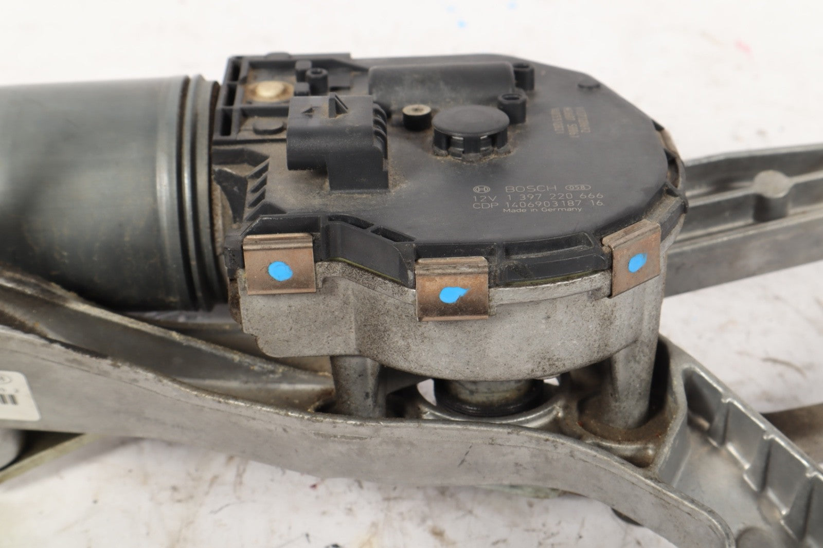 10-17 Mercedes E350 E550 C207 Linkage Motor Wiper Transmission Windshield OEM