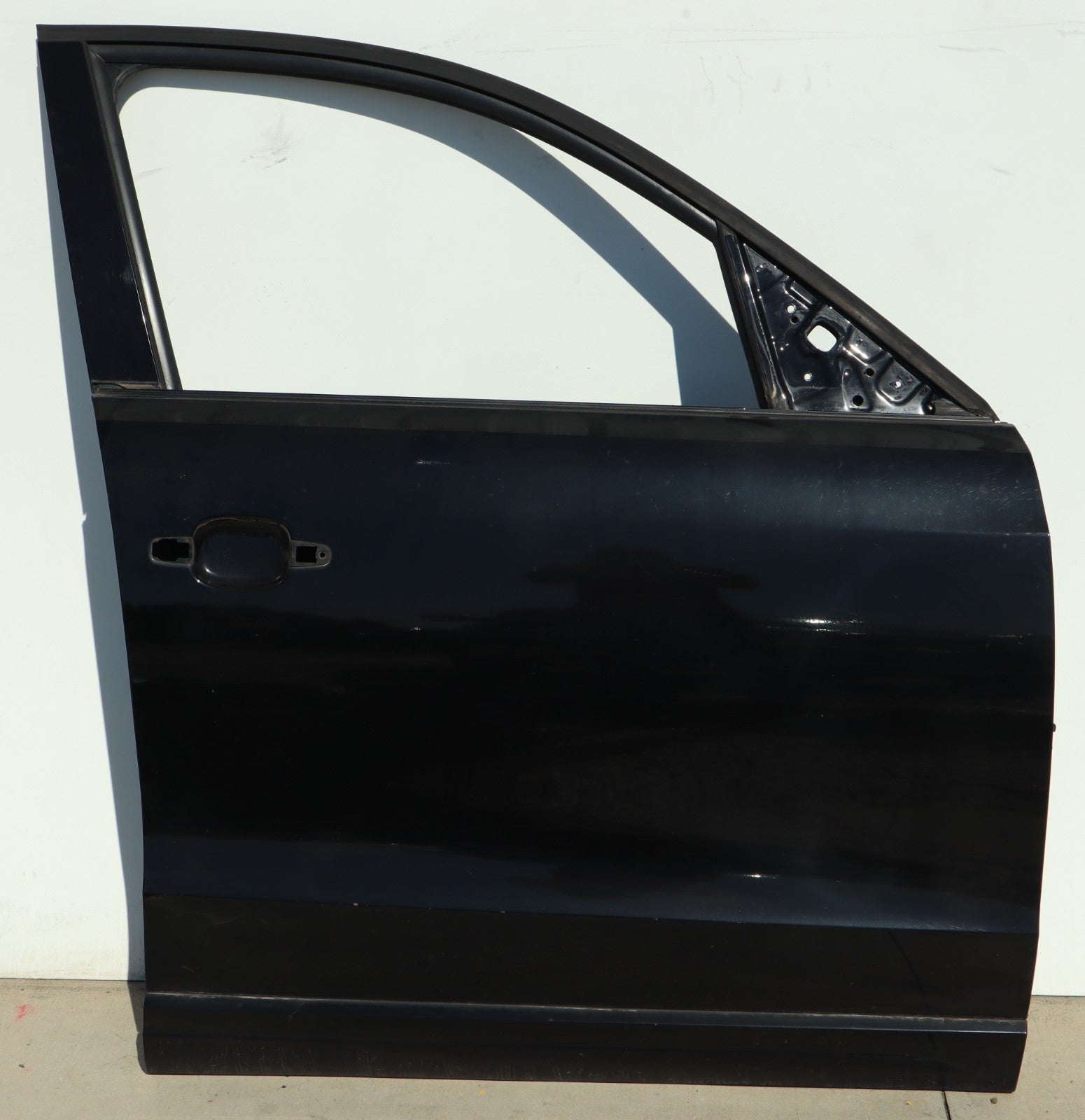 2009 - 2017 AUDI Q5 FRONT RIGHT  DOOR SHELL OEM ONLY PICK UP!!!