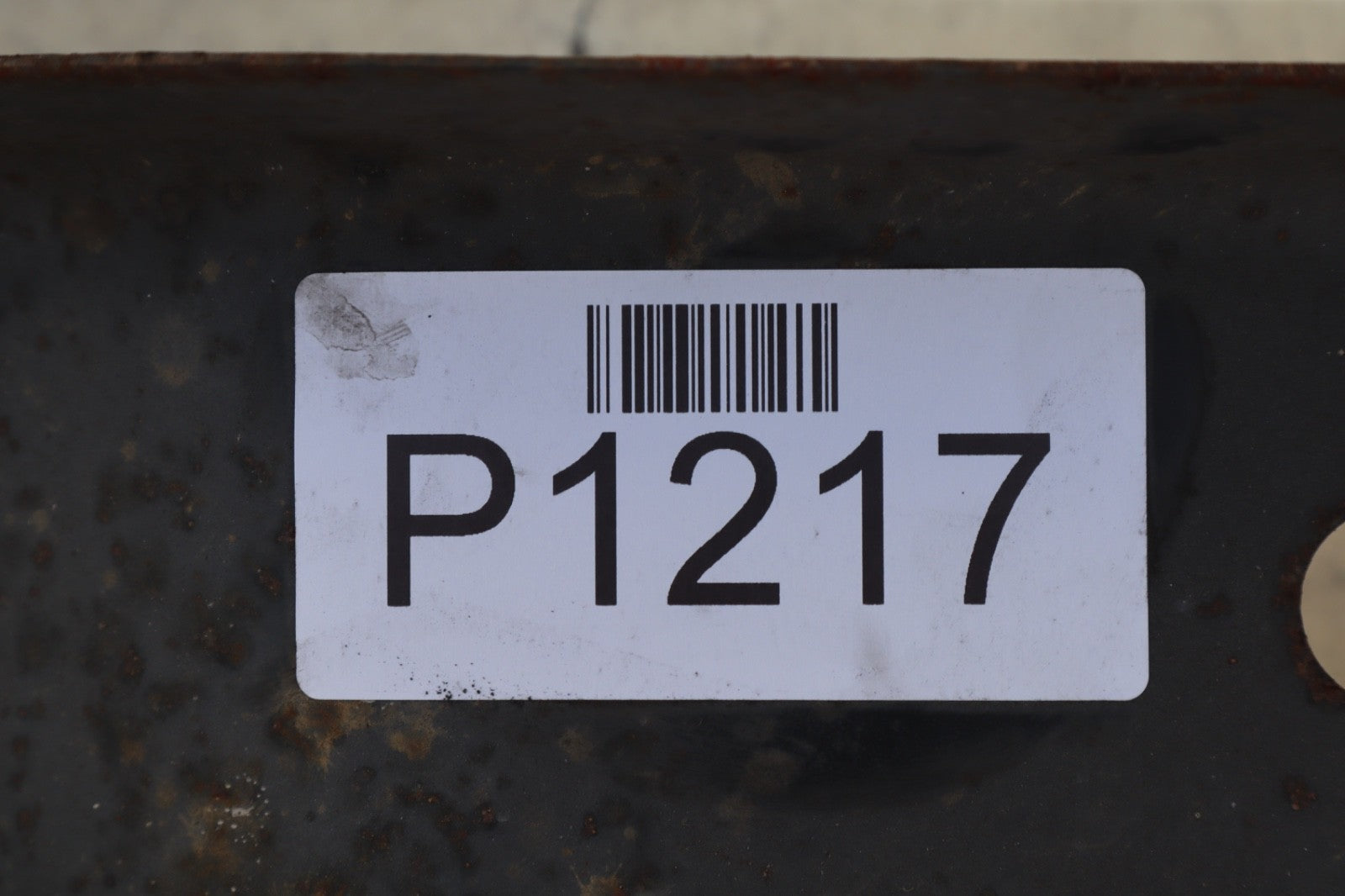 2005-2007 NISSAN ARMADA REAR BUMPER REINFORCEMENT PLATE OEM