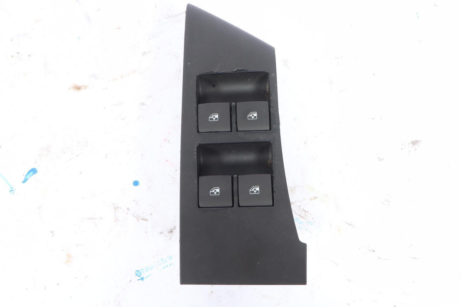 2016–2019 BUICK CASCADA FRONT LEFT POWER WINDOW SWITCH OEM 13398365