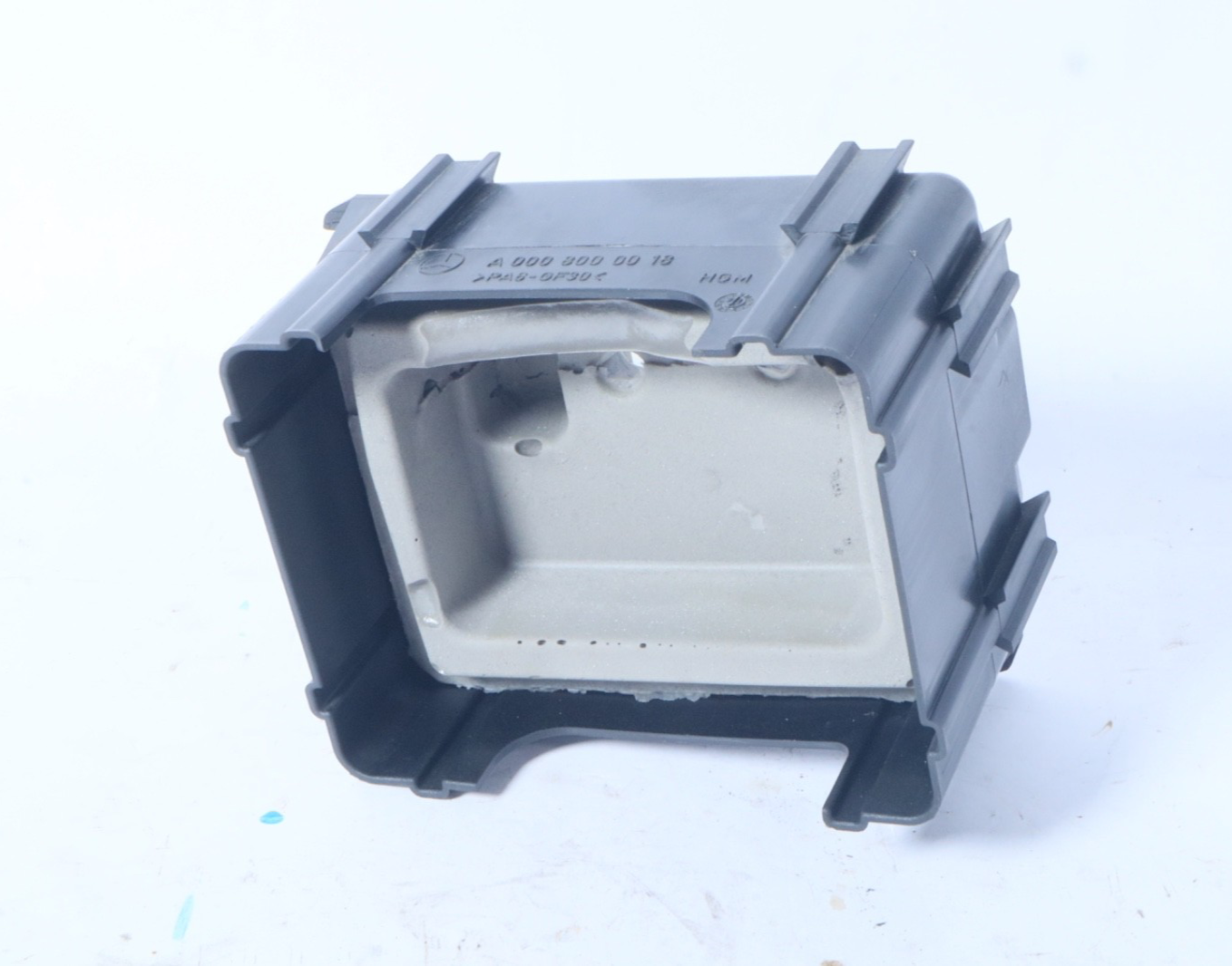 2010-2016 MERCEDES BENZ E CLASS C207 CENTRAL LOCKING VACUUM PUMP COVER OEM