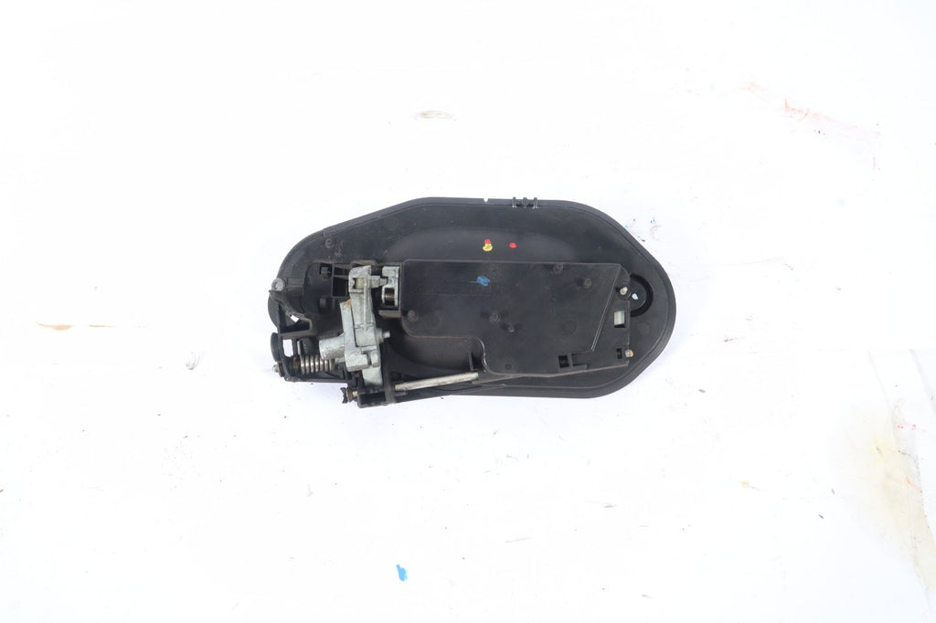 2004-2010 BMW X3 FRONT RIGHT SIDE EXTERIOR DOOR HANDLE BEZEL OEM 7034544