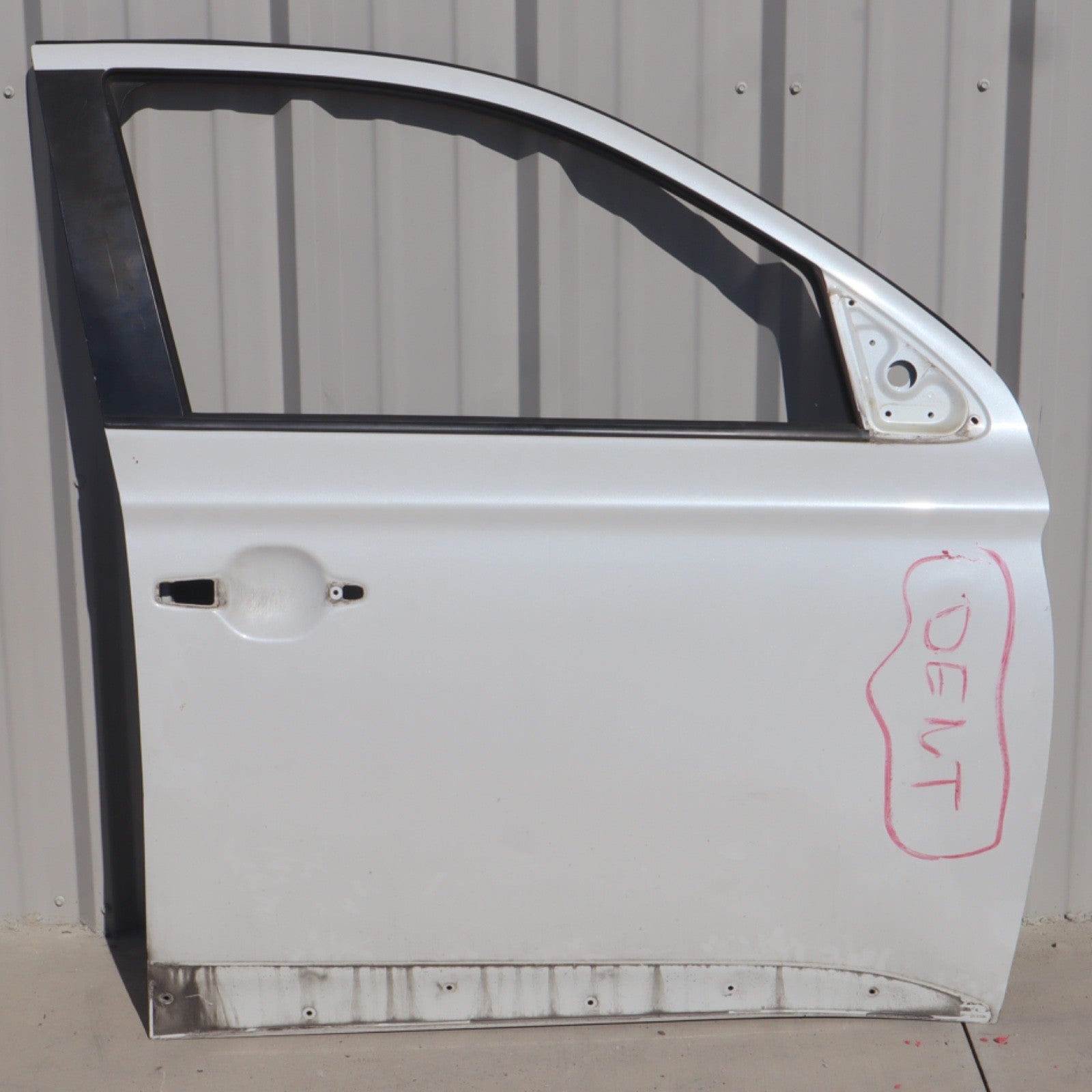 2016-2020 MITSUBISHI OUTLANDER FRONT PASSENGER SIDE DOOR SHELL PANEL OEM