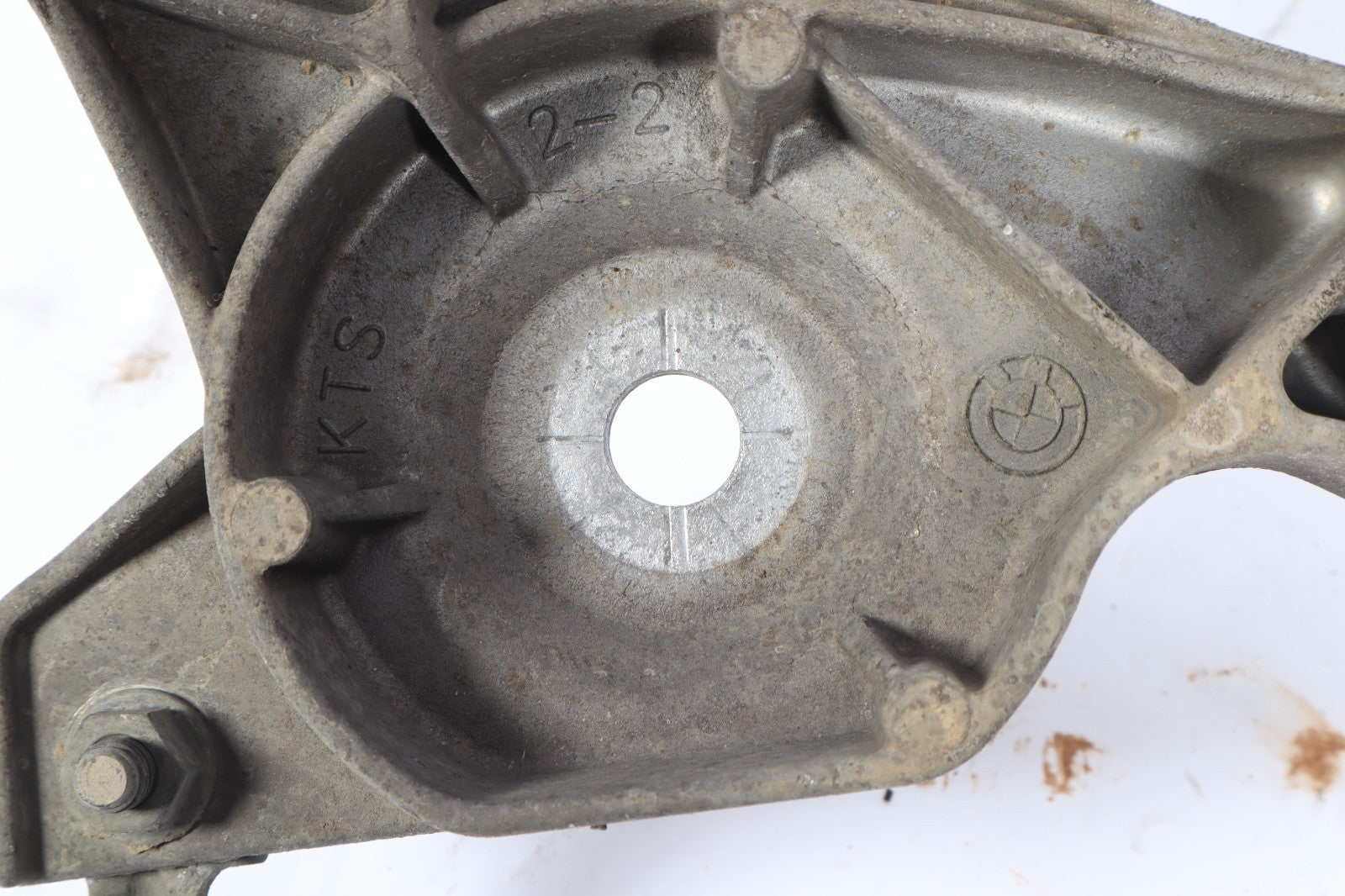 2007-2009 BMW X3 3.0L REAR SUSPENSION CROSSMEMBER OEM