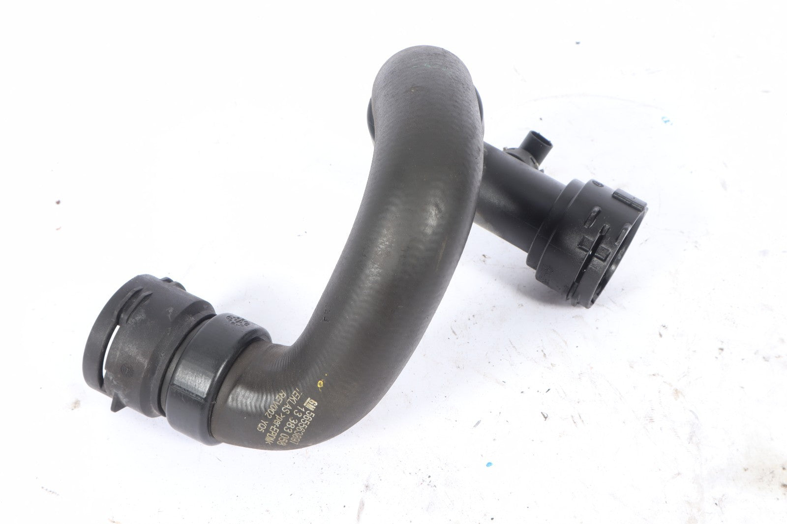 2016–2019 BUICK CASCADA ENGINE COOLANT HOSE OEM 565563897