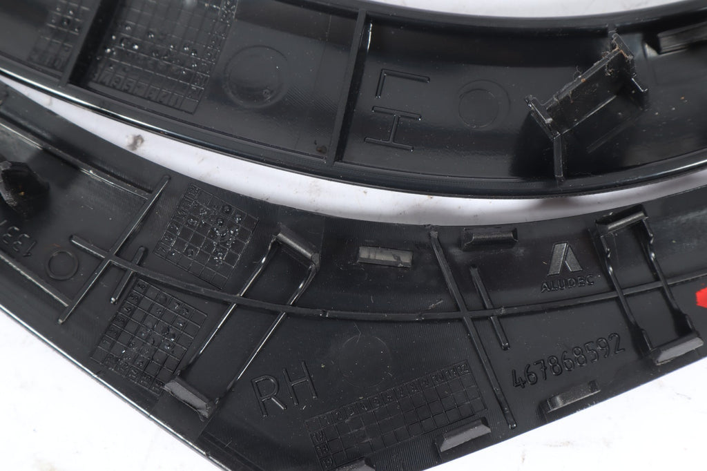 2016–2019 BUICK CASCADA REAR LEFT RIGHT QUARTER PANEL CHROME MOLDING OEM