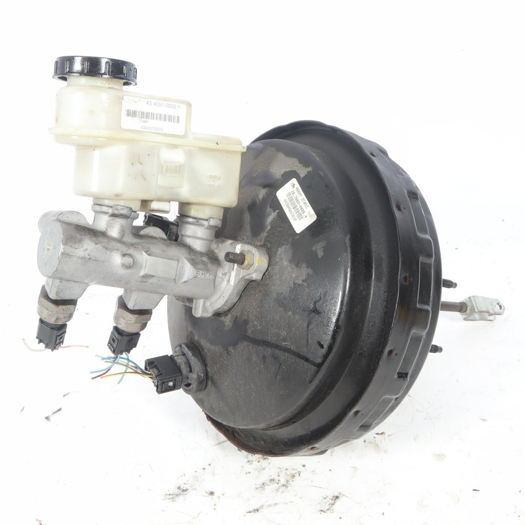 2005 NISSAN ARMADA POWER BRAKE BOOSTER MASTER VACUUM ASSEMBLY OEM 46007ZC01C