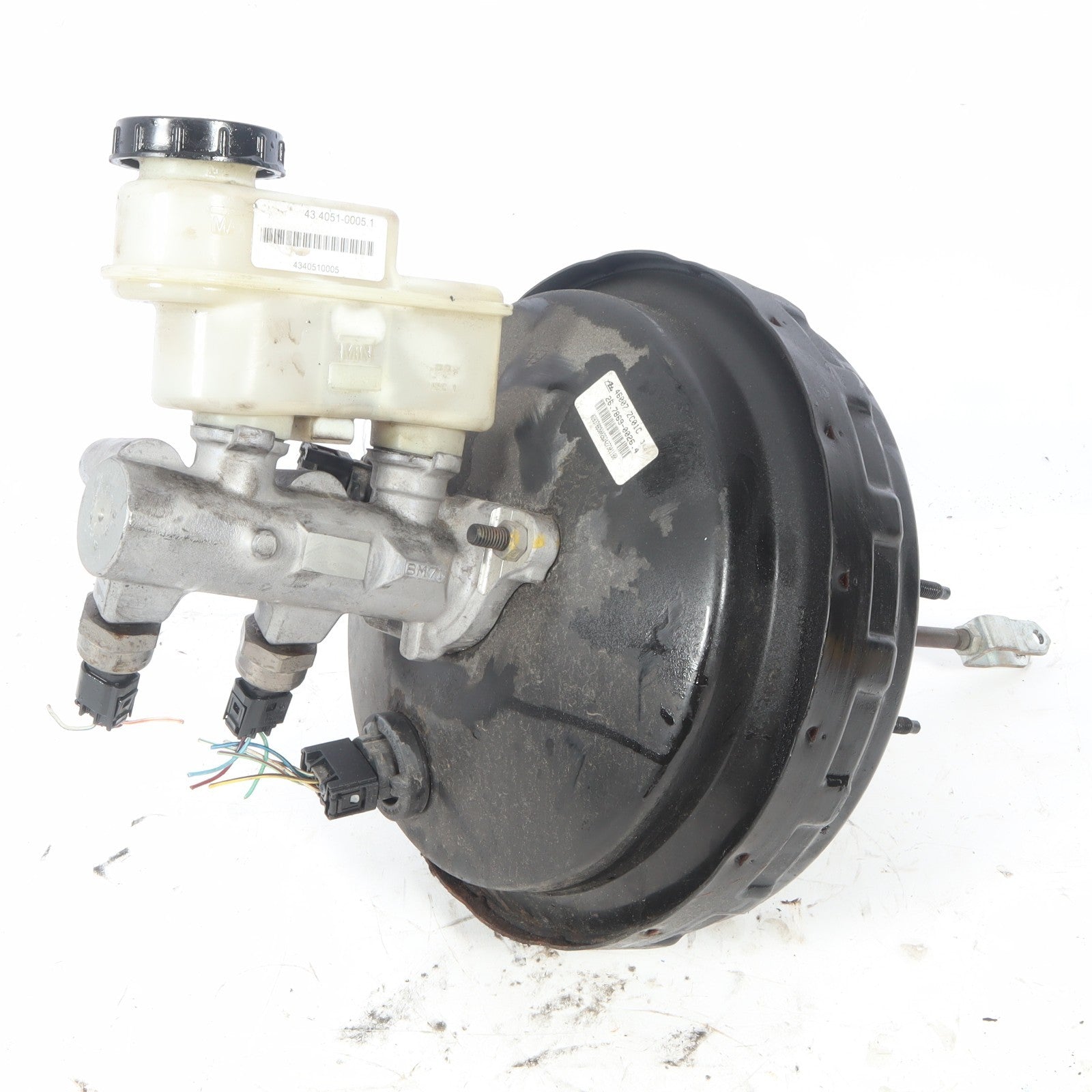 2005 NISSAN ARMADA POWER BRAKE BOOSTER MASTER VACUUM ASSEMBLY OEM 46007ZC01C