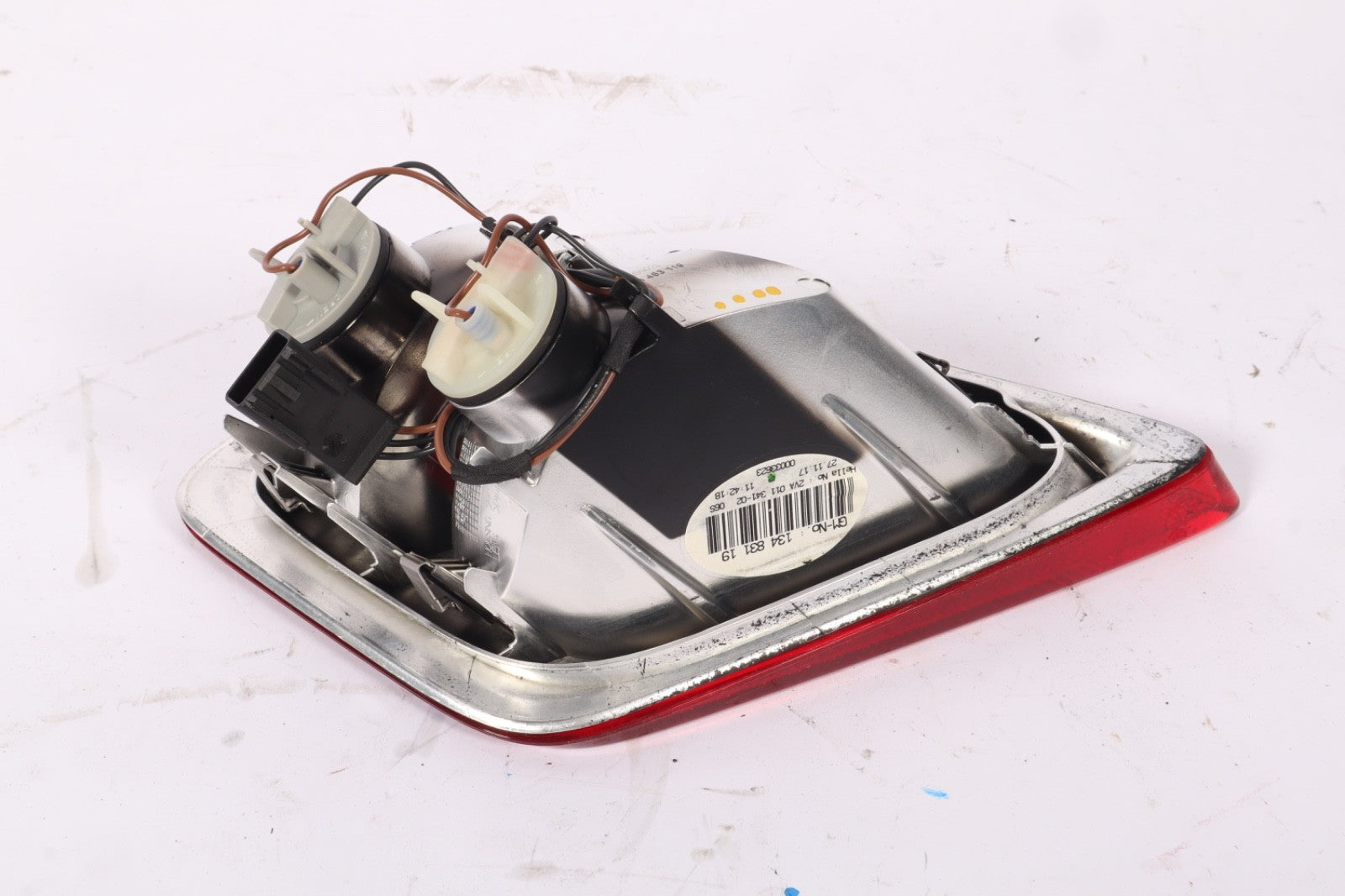 2016–2019 BUICK CASCADA LEFT DRIVER INNER TRUNK TAILLIGHT OEM  13483119