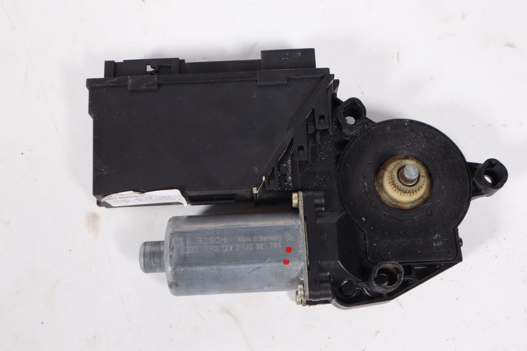 03-06 PORSCHE CAYENNE RIGHT PASSENGER WINDOW MOTOR OEM 3D1959792A