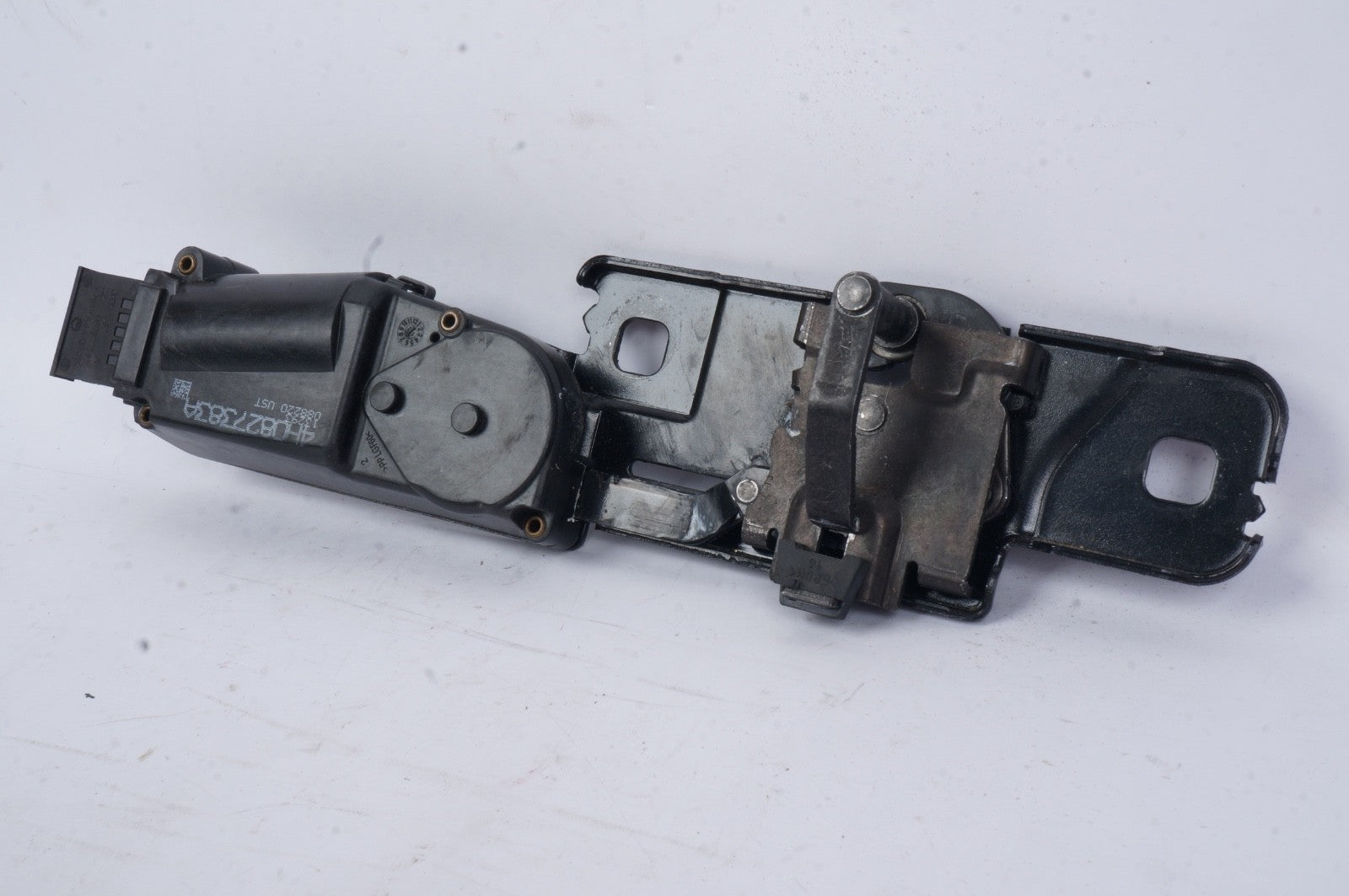 2011-2018 Audi A8 S8 A7 A6 Quattro Trunk Latch Lock Striker Plate 4H0827383A OEM