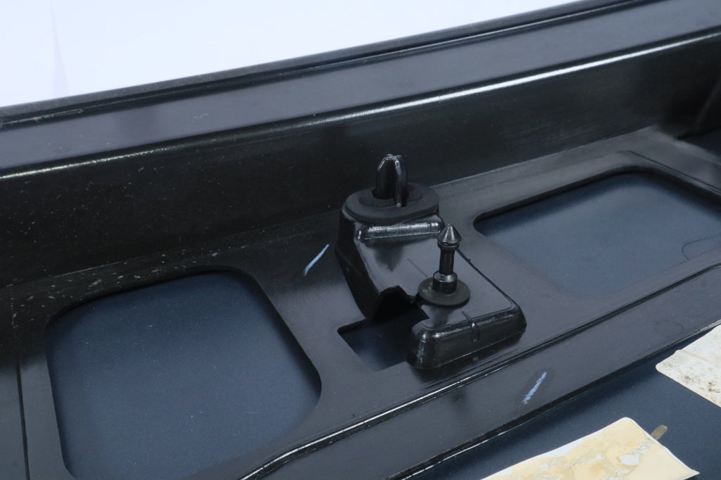 2017-2023 ALFA ROMEO STELVIO TAILGATE ROOF SPOILER OEM WITH LIGHT