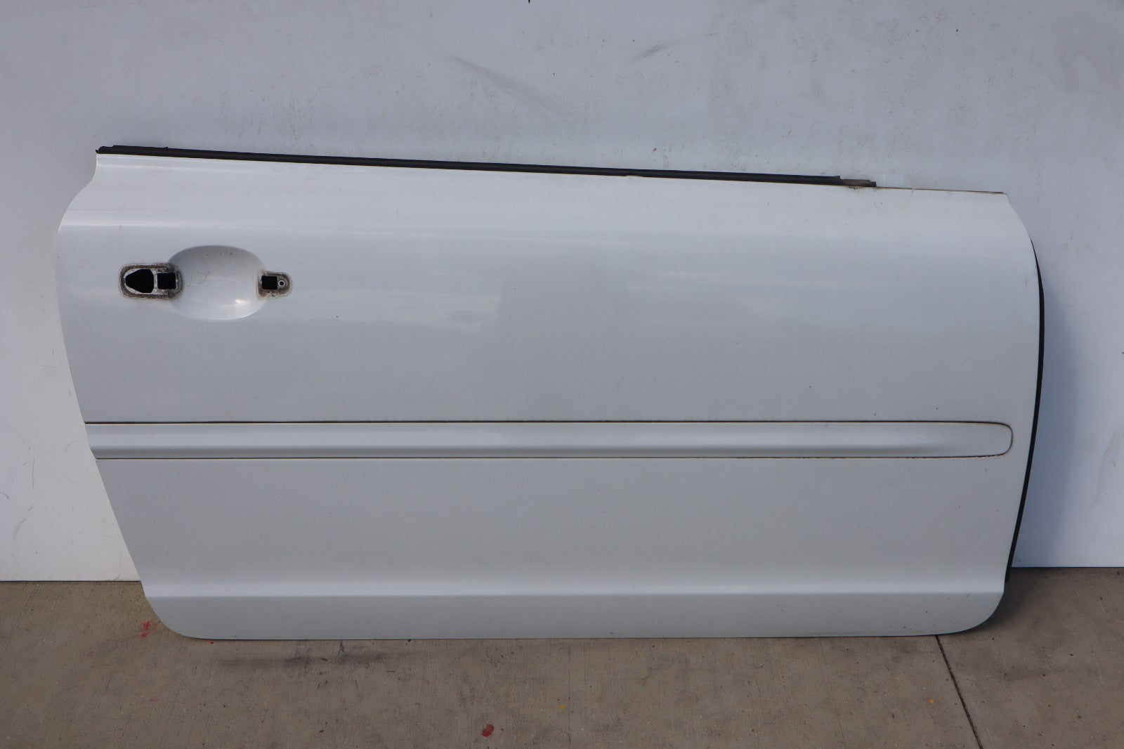 2006-2013 VOLVO C70 T5 FRONT RIGHT PASSENGER DOOR SHELL OEM ONLY PICK UP!!!
