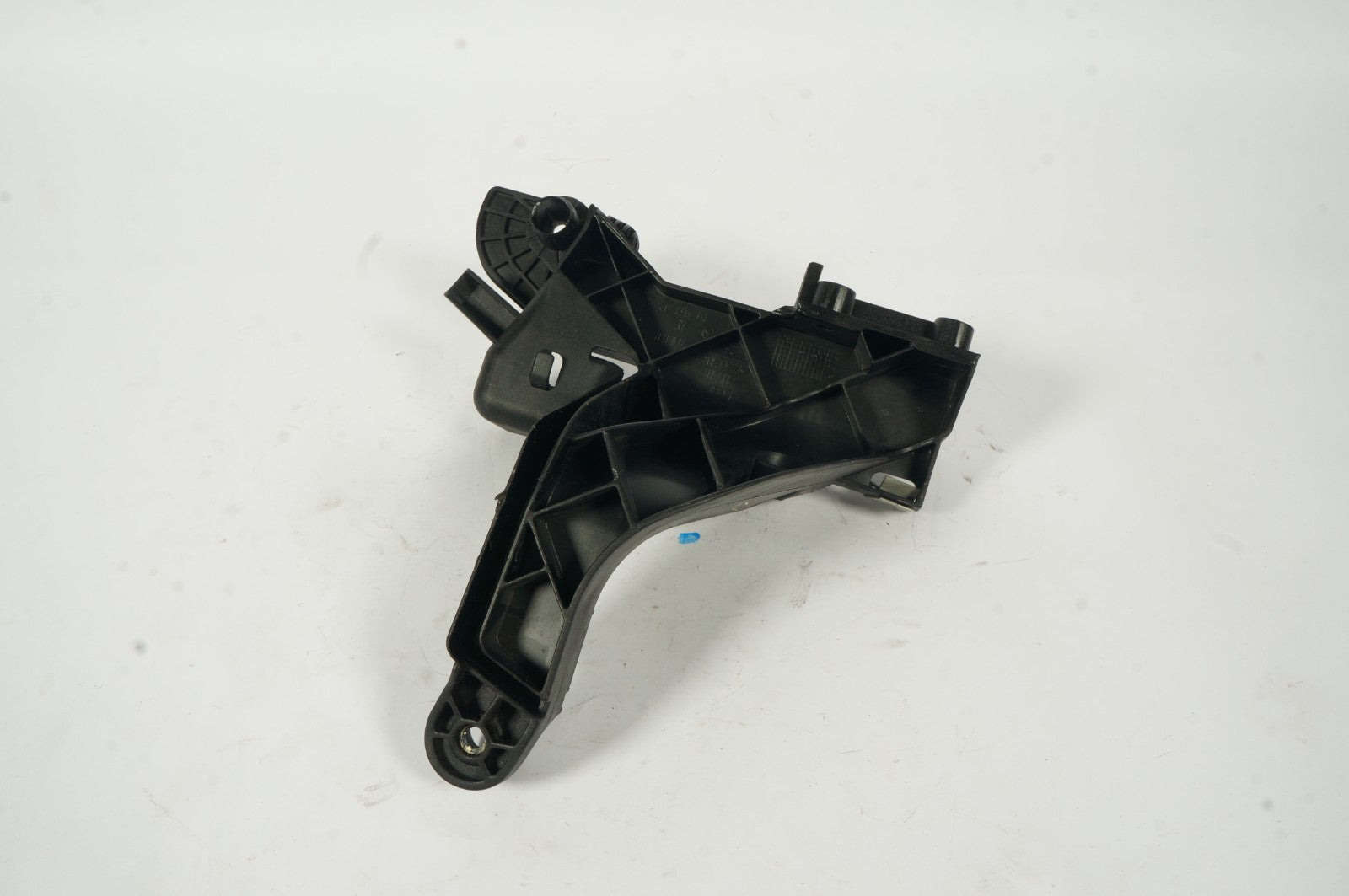 2005 - 2009 MERCEDES SLK350 RIGHT REAR TRUNK PARTITION BRACKET A1719630214 OEM