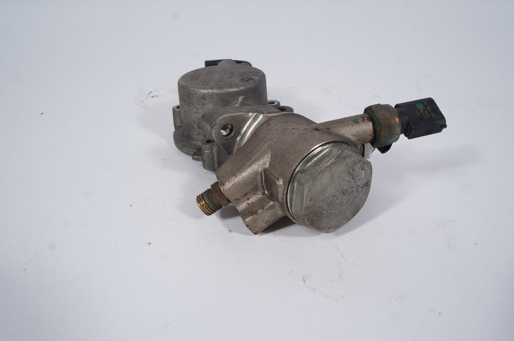 2012 - 2015 Audi A8 A6 A7 3.0L High Pressure Fuel Pump 06E103535A  OEM