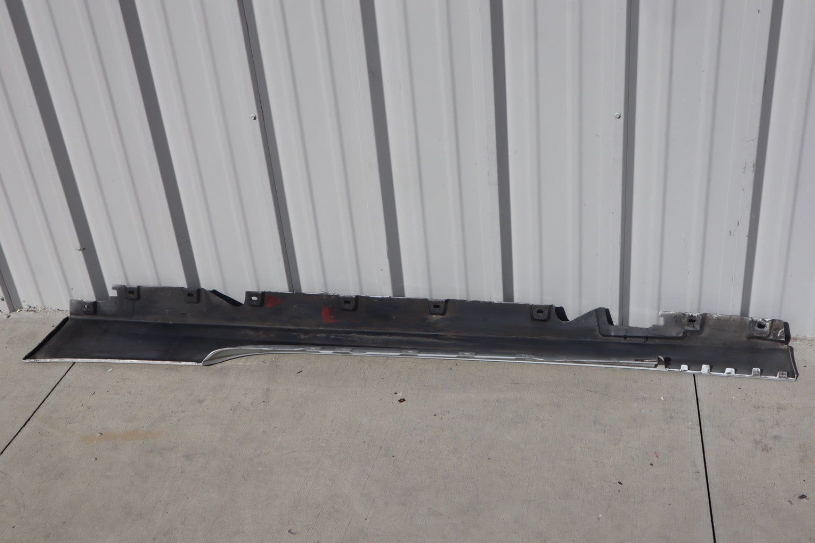 2012 - 2018 BMW 650i 640i Right Side Rocker Molding OEM