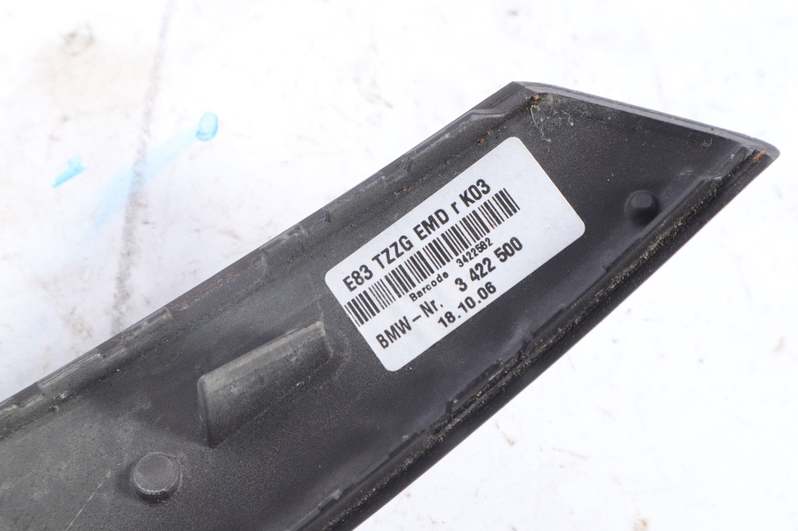2007-2010 BMW X3 REAR RIGHT SIDE DOOR PULL HANDLE COVER TRIM 3422500 OEM