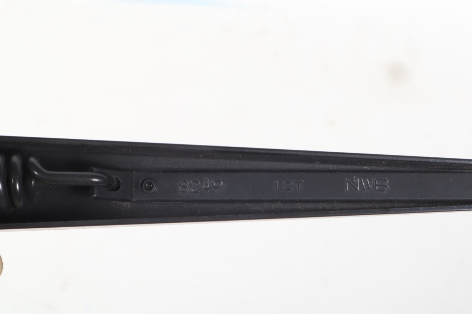 2007-2023 MITSUBISHI OUTLANDER SPORT FRONT LEFT RIGHT WINDSHIELD WIPER ARM SET