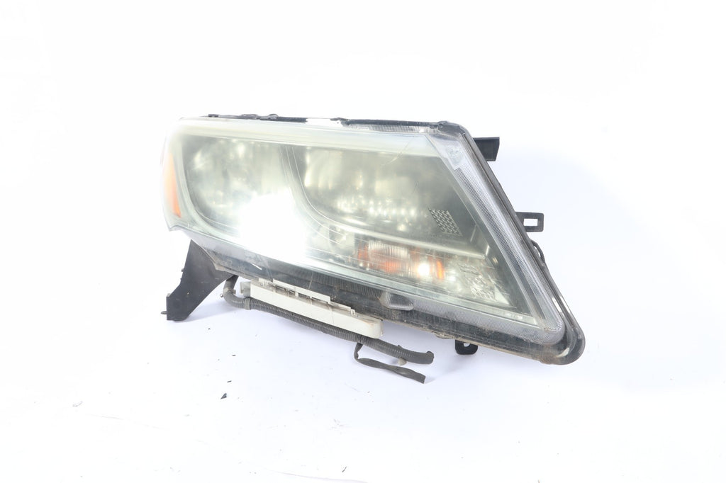 2013–2016 NISSAN PATHFINDER RIGHT PASSENGER HEADLIGHT OEM