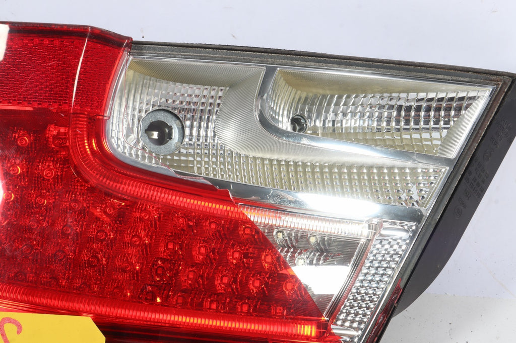 2011 - 2013 VOLVO C70 RIGHT PASSENGER SIDE TAIL LIGHT DAMAGE FOR PARTS 31299413