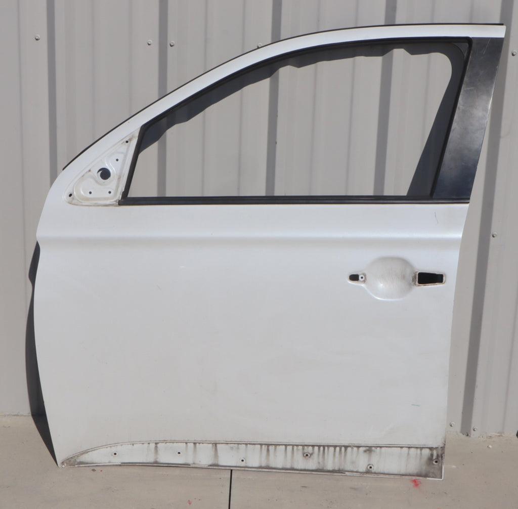 2016-2020 MITSUBISHI OUTLANDER FRONT LEFT SIDE DOOR SHELL PANEL OEM